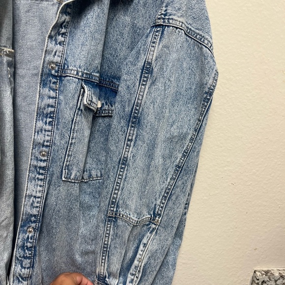 H&M Blue Denim Button-Up Shirt oversized - Picture 5 of 13